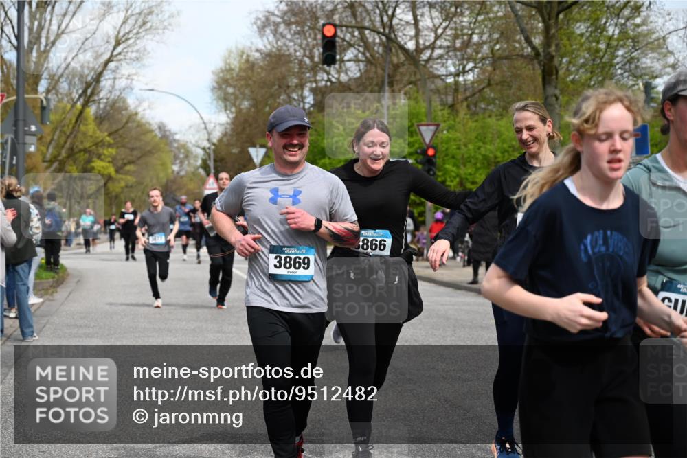 12.04.2026 - 45. Internationalen Wilhelmsburger Insellauf J. Mangold http://msf.ph/oto/9512482 12.04.2026 13:06:11 Ziel 4391, 5323, 4432, 4236, 5677, 4507, 4638, 4010, 4011, 5719, 4092, 4819, 5588, 2335, 4897, 2584, 3591, 5859, 4657, 4006, 5218, 4133, 3264, 4091, 3278, 3877, 3943, 3804, 3270, 2008, 3611, 3611, 5210, 4234, 4705, 4745, 3869, 3866, 2536, 4510, 4078, 4641, 4821, 4408, 3862, 4248, 4044, 5354, 5587, 4122, 5665, 4280, 5132, 5203, 4496, 2804, 4479, 4114, 4173 meine-sportfotos.de