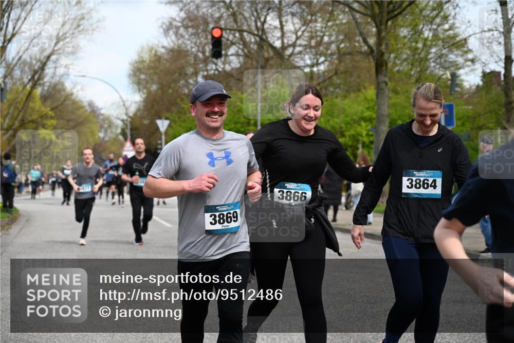12.04.2026 - 45. Internationalen Wilhelmsburger Insellauf J. Mangold http://msf.ph/oto/9512486 12.04.2026 13:06:11 Ziel 4391, 5323, 4432, 4236, 5677, 4507, 4638, 4010, 4011, 5719, 4092, 4819, 5588, 2335, 4897, 2584, 3591, 5859, 4657, 4006, 5218, 4133, 3264, 4091, 3278, 3877, 3943, 3804, 3270, 2008, 3611, 3611, 5210, 4234, 4705, 4745, 3869, 3866, 2536, 4510, 4078, 4641, 4821, 4408, 3862, 4248, 4044, 5354, 5587, 4122, 5665, 4280, 5132, 5203, 4496, 2804, 4479, 4114, 4173 meine-sportfotos.de