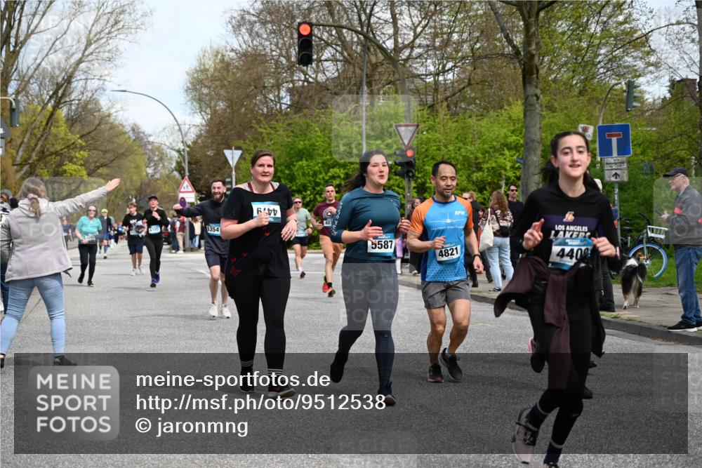 12.04.2026 - 45. Internationalen Wilhelmsburger Insellauf J. Mangold http://msf.ph/oto/9512538 12.04.2026 13:06:21 Ziel 4092, 4819, 5588, 2335, 4897, 2584, 3591, 5859, 4657, 4006, 5218, 4133, 3264, 4091, 3278, 3877, 3943, 3804, 3270, 2008, 3611, 5210, 4234, 4705, 4745, 3869, 3866, 2536, 4510, 4078, 4641, 4821, 4408, 3862, 4248, 4044, 5354, 5587, 4122, 5665, 4280, 5132, 5203, 4496, 2804, 4479, 4114, 4114, 4173, 4729, 4273, 3292, 5510, 4885 meine-sportfotos.de