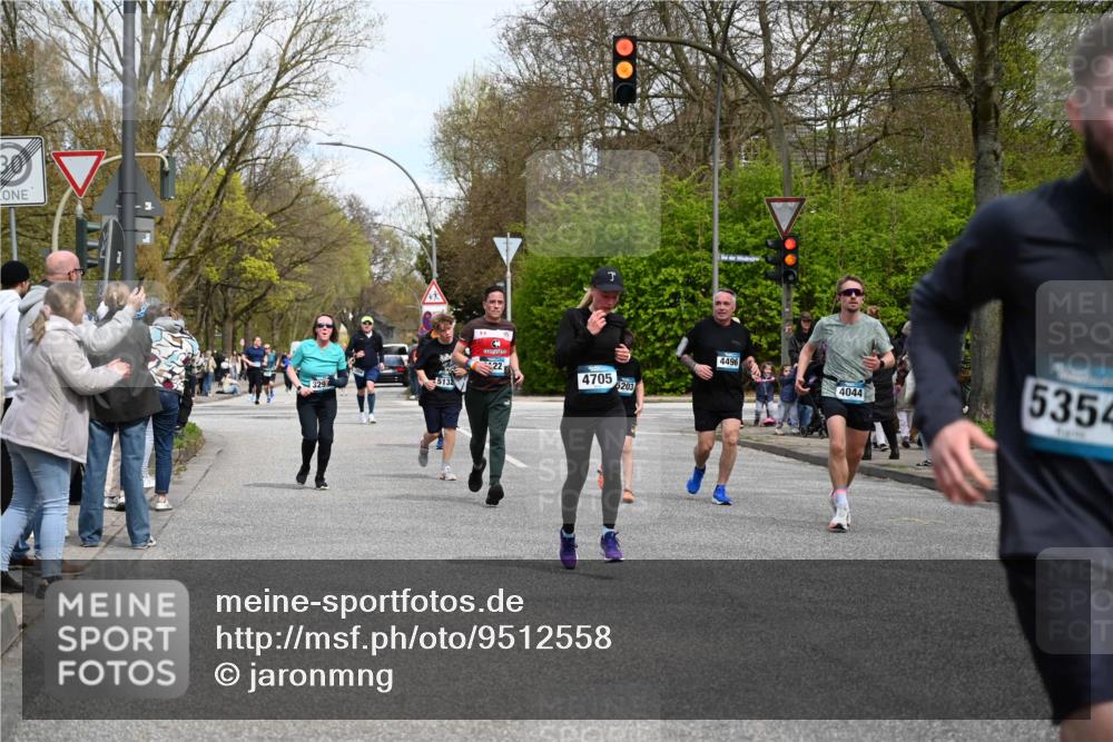 12.04.2026 - 45. Internationalen Wilhelmsburger Insellauf J. Mangold http://msf.ph/oto/9512558 12.04.2026 13:06:25 Ziel 4657, 4006, 5218, 4133, 3264, 4091, 3278, 3877, 3943, 3804, 3270, 2008, 3611, 5210, 4234, 4705, 4745, 3869, 3866, 2536, 4510, 4078, 4641, 4821, 4408, 3862, 4248, 4044, 5354, 5587, 4122, 5665, 4280, 5132, 5203, 4496, 2804, 4479, 4114, 4173, 4729, 4273, 3292, 5510, 4885, 4514 meine-sportfotos.de