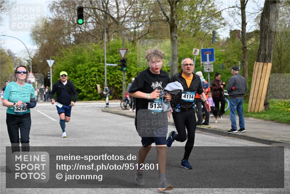 12.04.2026 - 45. Internationalen Wilhelmsburger Insellauf J. Mangold http://msf.ph/oto/9512601 12.04.2026 13:06:31 Ziel 4091, 3278, 3877, 3943, 3804, 3270, 2008, 3611, 5210, 4234, 4705, 4745, 3869, 3866, 2536, 4510, 4078, 4641, 4821, 4408, 3862, 4248, 4044, 5354, 5587, 4122, 5665, 4280, 5132, 5203, 4496, 2804, 4479, 4114, 4173, 4729, 4273, 3292, 5510, 4885, 4514, 4138, 4764, 4665, 5713, 5194 meine-sportfotos.de