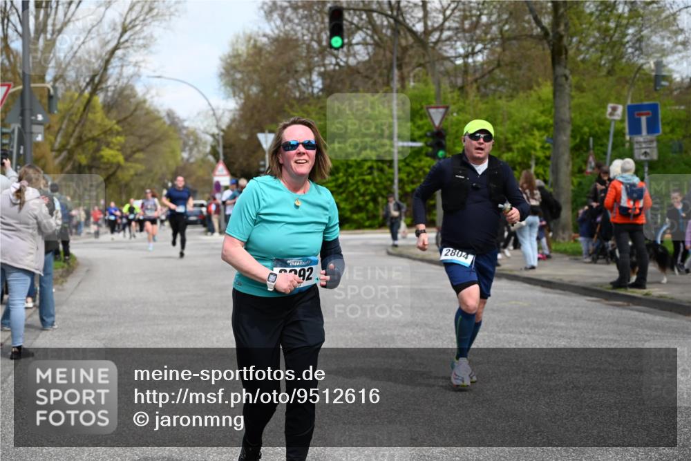 12.04.2026 - 45. Internationalen Wilhelmsburger Insellauf J. Mangold http://msf.ph/oto/9512616 12.04.2026 13:06:33 Ziel 3943, 3804, 3270, 2008, 3611, 5210, 4234, 4705, 4745, 3869, 3866, 2536, 4510, 4078, 4641, 4821, 4408, 3862, 4248, 4044, 5354, 5587, 4122, 5665, 4280, 5132, 5203, 4496, 2804, 4479, 4114, 4114, 4173, 4729, 4273, 3292, 5510, 4885, 4885, 4514, 4138, 4764, 4665, 5713, 5194 meine-sportfotos.de