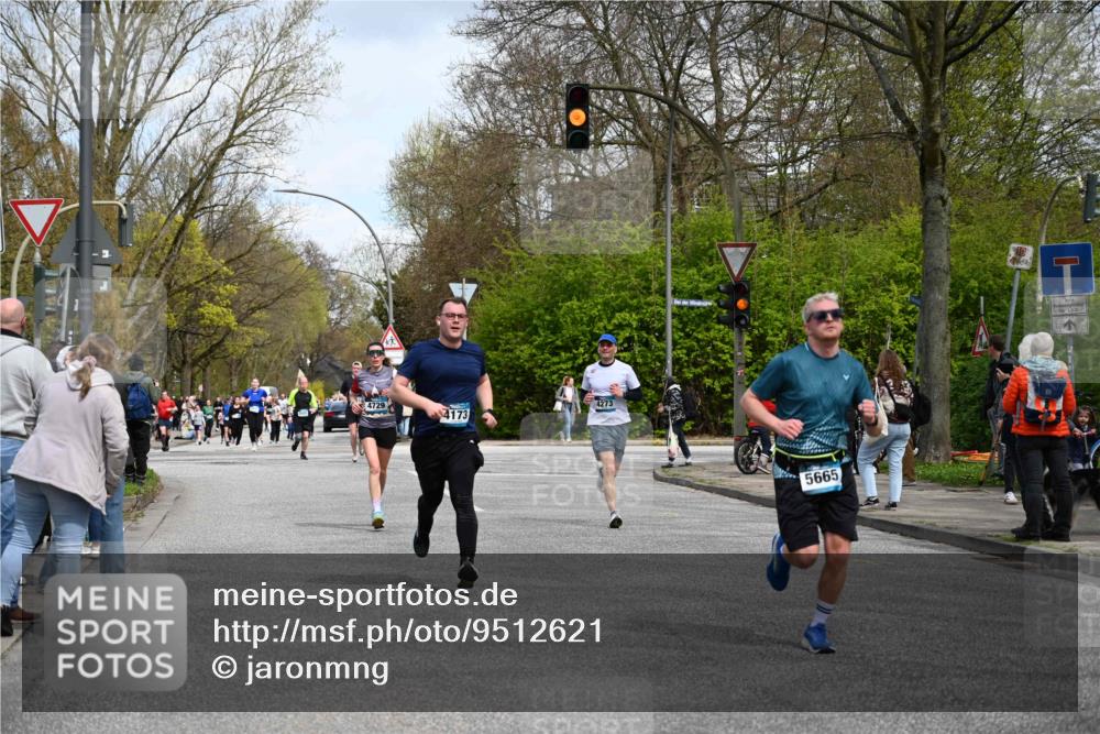 12.04.2026 - 45. Internationalen Wilhelmsburger Insellauf J. Mangold http://msf.ph/oto/9512621 12.04.2026 13:06:37 Ziel 5210, 4234, 4705, 4745, 3869, 3866, 2536, 4510, 4078, 4641, 4821, 4408, 3862, 4248, 4044, 5354, 5587, 4122, 5665, 4280, 5132, 5203, 4496, 2804, 4479, 4114, 4173, 4729, 4273, 3292, 5510, 4885, 4514, 4514, 4138, 4764, 4665, 5713, 5194, 5069, 5076, 4723, 4724, 2943, 4722, 5202, 4094 meine-sportfotos.de