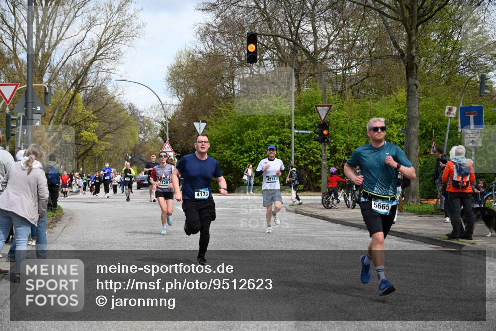 12.04.2026 - 45. Internationalen Wilhelmsburger Insellauf J. Mangold http://msf.ph/oto/9512623 12.04.2026 13:06:37 Ziel 5210, 4234, 4705, 4745, 3869, 3866, 2536, 4510, 4078, 4641, 4821, 4408, 3862, 4248, 4044, 5354, 5587, 4122, 5665, 4280, 5132, 5203, 4496, 2804, 4479, 4114, 4173, 4729, 4273, 3292, 5510, 4885, 4514, 4514, 4138, 4764, 4665, 5713, 5194, 5069, 5076, 4723, 4724, 2943, 4722, 5202, 4094 meine-sportfotos.de