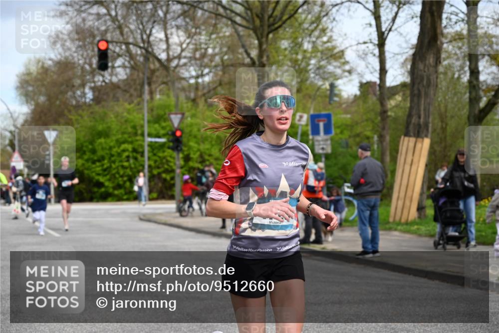 12.04.2026 - 45. Internationalen Wilhelmsburger Insellauf J. Mangold http://msf.ph/oto/9512660 12.04.2026 13:06:42 Ziel 4234, 4705, 4745, 3869, 3866, 2536, 4510, 4078, 4641, 4821, 4408, 3862, 4248, 4044, 5354, 5587, 4122, 5665, 4280, 5132, 5203, 4496, 2804, 4479, 4114, 4173, 4729, 4273, 3292, 3292, 5510, 4885, 4514, 4138, 4764, 4665, 4665, 5713, 5194, 5069, 5076, 4723, 4724, 2943, 4722, 5202, 4094, 3672, 5497, 5499, 5461, 3242 meine-sportfotos.de
