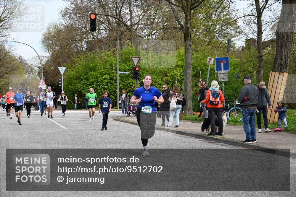 12.04.2026 - 45. Internationalen Wilhelmsburger Insellauf J. Mangold http://msf.ph/oto/9512702 12.04.2026 13:06:51 Ziel 5587, 4122, 5665, 4280, 5132, 5203, 4496, 2804, 4479, 4114, 4173, 4729, 4273, 3292, 5510, 4885, 4514, 4138, 4764, 4665, 5713, 5194, 5069, 5076, 4723, 4724, 2943, 4722, 5202, 4094, 3672, 5497, 5499, 5461, 5461, 3242, 5078, 2925, 5226, 2745, 5028, 5148 meine-sportfotos.de