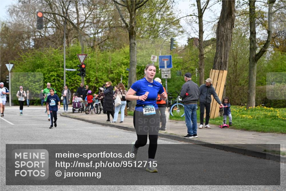 12.04.2026 - 45. Internationalen Wilhelmsburger Insellauf J. Mangold http://msf.ph/oto/9512715 12.04.2026 13:06:52 Ziel 4122, 5665, 4280, 5132, 5203, 4496, 2804, 4479, 4114, 4173, 4729, 4273, 3292, 5510, 4885, 4514, 4138, 4138, 4764, 4665, 5713, 5194, 5069, 5076, 4723, 4724, 2943, 4722, 5202, 4094, 3672, 5497, 5499, 5461, 3242, 5078, 2925, 5226, 2745, 5028, 5148 meine-sportfotos.de