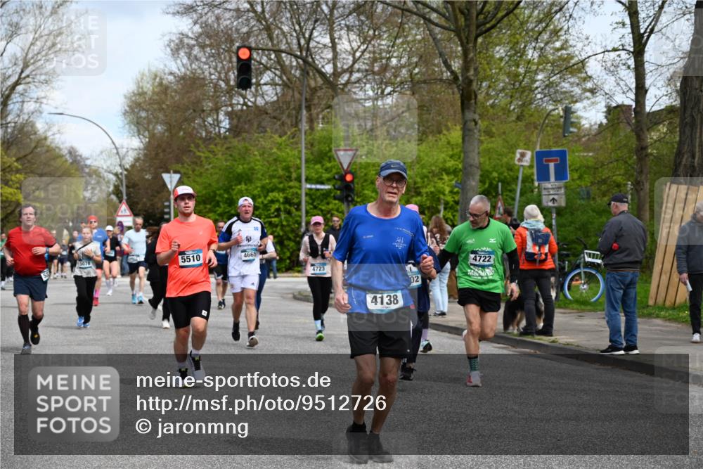 12.04.2026 - 45. Internationalen Wilhelmsburger Insellauf J. Mangold http://msf.ph/oto/9512726 12.04.2026 13:06:56 Ziel 4114, 4173, 4729, 4273, 3292, 5510, 4885, 4514, 4138, 4764, 4665, 5713, 5194, 5069, 5076, 4723, 4724, 2943, 4722, 5202, 4094, 3672, 5497, 5499, 5461, 3242, 5078, 5078, 2925, 5226, 2745, 5028, 5148, 3641, 5426, 5216 meine-sportfotos.de