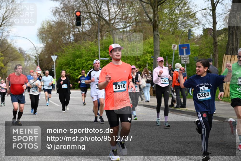12.04.2026 - 45. Internationalen Wilhelmsburger Insellauf J. Mangold http://msf.ph/oto/9512737 12.04.2026 13:06:57 Ziel 4114, 4173, 4729, 4273, 3292, 5510, 4885, 4514, 4138, 4764, 4665, 5713, 5194, 5069, 5076, 4723, 4724, 2943, 4722, 5202, 4094, 3672, 5497, 5499, 5461, 3242, 5078, 2925, 5226, 2745, 5028, 5148, 3641, 5426, 5216 meine-sportfotos.de
