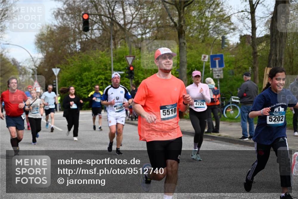 12.04.2026 - 45. Internationalen Wilhelmsburger Insellauf J. Mangold http://msf.ph/oto/9512740 12.04.2026 13:06:58 Ziel 4114, 4173, 4729, 4273, 3292, 5510, 4885, 4514, 4138, 4764, 4665, 5713, 5194, 5069, 5076, 4723, 4724, 5069, 5076, 4723, 4724, 2943, 4722, 5202, 4094, 3672, 5497, 5499, 5461, 3242, 5078, 2925, 2925, 5226, 2745, 5028, 5148, 3641, 5426, 5216, 5431, 5425 meine-sportfotos.de