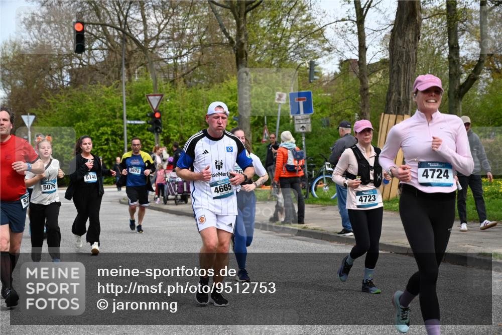 12.04.2026 - 45. Internationalen Wilhelmsburger Insellauf J. Mangold http://msf.ph/oto/9512753 12.04.2026 13:06:59 Ziel 4173, 4729, 4273, 3292, 5510, 4885, 4514, 4138, 4764, 4665, 5713, 5194, 5069, 5076, 4723, 4724, 2943, 4722, 2943, 4722, 5202, 4094, 3672, 5497, 5499, 5461, 3242, 5078, 2925, 5226, 2745, 5028, 5226, 2745, 5028, 5148, 3641, 5426, 5216, 5431, 5425 meine-sportfotos.de