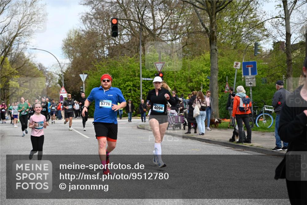 12.04.2026 - 45. Internationalen Wilhelmsburger Insellauf J. Mangold http://msf.ph/oto/9512780 12.04.2026 13:07:02 Ziel 4729, 4273, 3292, 5510, 4885, 4514, 4138, 4764, 4665, 5713, 5194, 5069, 5076, 4723, 4724, 2943, 4722, 5202, 4094, 3672, 5497, 5499, 3672, 5497, 5499, 5461, 3242, 5078, 2925, 5226, 2745, 5028, 5148, 3641, 5426, 5216, 5431, 5425, 5735 meine-sportfotos.de