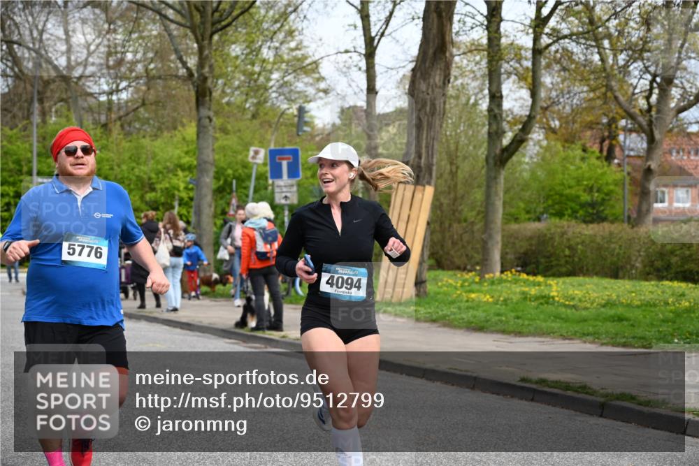 12.04.2026 - 45. Internationalen Wilhelmsburger Insellauf J. Mangold http://msf.ph/oto/9512799 12.04.2026 13:07:04 Ziel 3292, 5510, 4885, 4514, 4138, 4764, 4665, 5713, 5194, 5069, 5076, 4723, 4724, 2943, 4722, 5202, 4094, 3672, 5497, 5499, 5461, 3242, 5078, 2925, 5226, 2745, 5028, 5148, 3641, 5426, 5216, 5431, 5425, 5735, 5401, 2728, 2478, 2477 meine-sportfotos.de