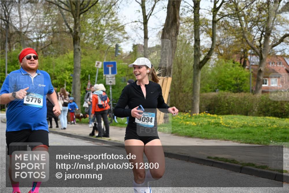 12.04.2026 - 45. Internationalen Wilhelmsburger Insellauf J. Mangold http://msf.ph/oto/9512800 12.04.2026 13:07:04 Ziel 3292, 5510, 4885, 4514, 4138, 4764, 4665, 5713, 5194, 5069, 5076, 4723, 4724, 2943, 4722, 5202, 4094, 3672, 5497, 5499, 5461, 3242, 5078, 2925, 5226, 2745, 5028, 5148, 3641, 5426, 5216, 5431, 5425, 5735, 5401, 2728, 2478, 2477 meine-sportfotos.de