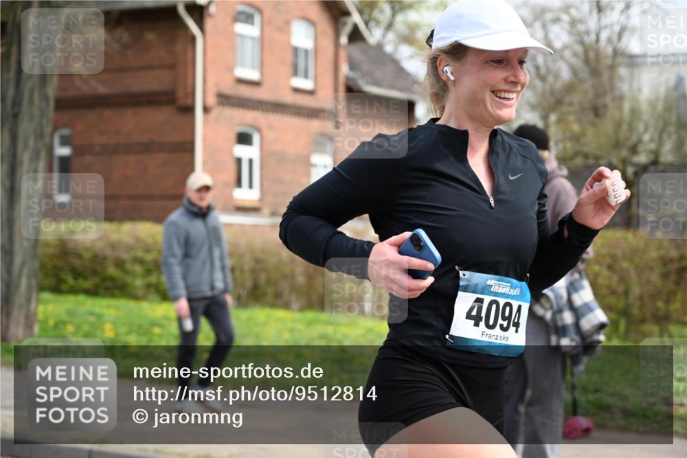 12.04.2026 - 45. Internationalen Wilhelmsburger Insellauf J. Mangold http://msf.ph/oto/9512814 12.04.2026 13:07:05 Ziel 3292, 5510, 4885, 4514, 4138, 4764, 4665, 5713, 5194, 5069, 5076, 4723, 4724, 2943, 4722, 5202, 4094, 3672, 5497, 5499, 5461, 3242, 5078, 2925, 5226, 2745, 5028, 5148, 3641, 3641, 5426, 5216, 5431, 5425, 5735, 5401, 2728, 2478, 2477 meine-sportfotos.de
