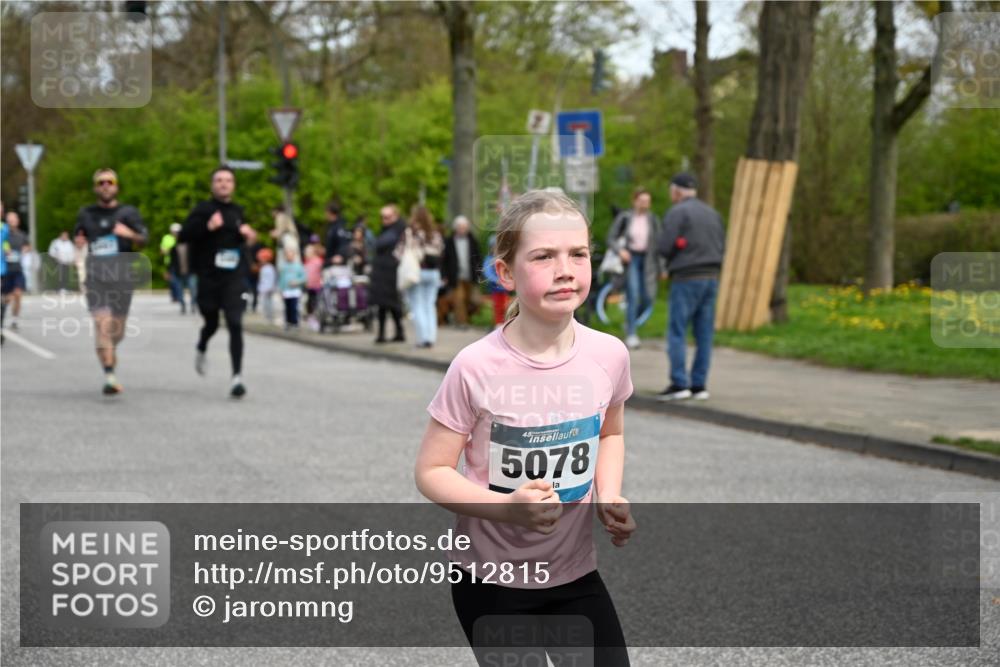 12.04.2026 - 45. Internationalen Wilhelmsburger Insellauf J. Mangold http://msf.ph/oto/9512815 12.04.2026 13:07:06 Ziel 3292, 5510, 4885, 4514, 4138, 4764, 4665, 5713, 5194, 5069, 5076, 4723, 4724, 2943, 4722, 5202, 4094, 3672, 5497, 5499, 5461, 3242, 3242, 5078, 2925, 5226, 2745, 5028, 5148, 3641, 5426, 5216, 5431, 5425, 5735, 5401, 2728, 2478, 2477, 5564, 4437, 4436 meine-sportfotos.de