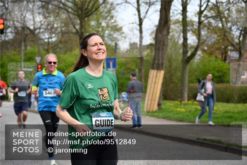 12.04.2026 - 45. Internationalen Wilhelmsburger Insellauf J. Mangold http://msf.ph/oto/9512849 12.04.2026 13:07:11 Ziel 4514, 4138, 4764, 4665, 5713, 5194, 5069, 5076, 4723, 4724, 2943, 4722, 5202, 4094, 3672, 5497, 5499, 5461, 3242, 5078, 2925, 5226, 2745, 5028, 5226, 2745, 5028, 5148, 3641, 5426, 5216, 5431, 5425, 5735, 5401, 2728, 2478, 2477, 5564, 4437, 4436, 2421, 4676, 3868, 4405, 4725, 4416, 3970 meine-sportfotos.de
