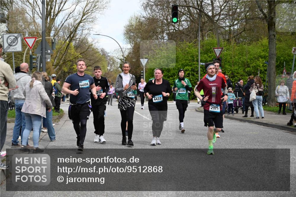 12.04.2026 - 45. Internationalen Wilhelmsburger Insellauf J. Mangold http://msf.ph/oto/9512868 12.04.2026 13:07:13 Ziel 4514, 4138, 4764, 4665, 5713, 5194, 5069, 5076, 4723, 4724, 2943, 4722, 5202, 4094, 3672, 5497, 5499, 5461, 3242, 5078, 2925, 5226, 2745, 5028, 5148, 5148, 3641, 5426, 5216, 5431, 5425, 5735, 5401, 2728, 2478, 2477, 5564, 4437, 4436, 2421, 4676, 3868, 4405, 4725, 4416, 3970, 4795 meine-sportfotos.de
