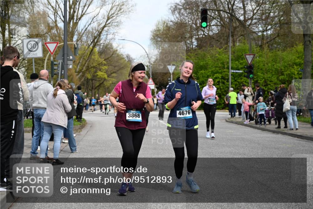 12.04.2026 - 45. Internationalen Wilhelmsburger Insellauf J. Mangold http://msf.ph/oto/9512893 12.04.2026 13:07:20 Ziel 5713, 5194, 5069, 5076, 4723, 4724, 2943, 4722, 5202, 4094, 3672, 5497, 5499, 5461, 3242, 5078, 2925, 5226, 2745, 5028, 5148, 3641, 5426, 5216, 5216, 5431, 5425, 5735, 5401, 2728, 2478, 2477, 5564, 4437, 4436, 2421, 2421, 4676, 3868, 4405, 4725, 4416, 3970, 4795, 3120, 5103, 4845, 5320 meine-sportfotos.de