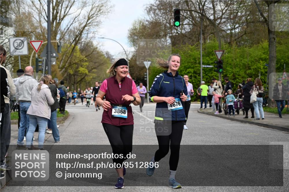 12.04.2026 - 45. Internationalen Wilhelmsburger Insellauf J. Mangold http://msf.ph/oto/9512896 12.04.2026 13:07:20 Ziel 5713, 5194, 5069, 5076, 4723, 4724, 2943, 4722, 5202, 4094, 3672, 5497, 5499, 5461, 3242, 5078, 2925, 5226, 2745, 5028, 5148, 3641, 5426, 5216, 5216, 5431, 5425, 5735, 5401, 2728, 2478, 2477, 5564, 4437, 4436, 2421, 2421, 4676, 3868, 4405, 4725, 4416, 3970, 4795, 3120, 5103, 4845, 5320 meine-sportfotos.de