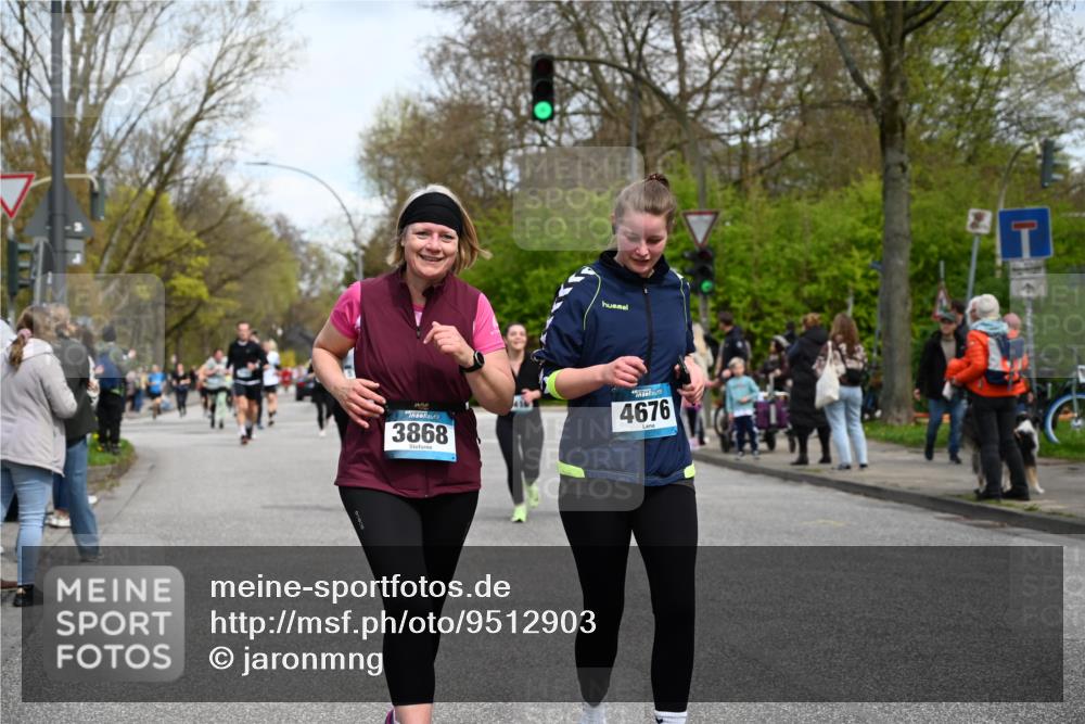 12.04.2026 - 45. Internationalen Wilhelmsburger Insellauf J. Mangold http://msf.ph/oto/9512903 12.04.2026 13:07:20 Ziel 5713, 5194, 5069, 5076, 4723, 4724, 2943, 4722, 5202, 4094, 3672, 5497, 5499, 5461, 3242, 5078, 2925, 5226, 2745, 5028, 5148, 3641, 5426, 5216, 5216, 5431, 5425, 5735, 5401, 2728, 2478, 2477, 5564, 4437, 4436, 2421, 2421, 4676, 3868, 4405, 4725, 4416, 3970, 4795, 3120, 5103, 4845, 5320 meine-sportfotos.de