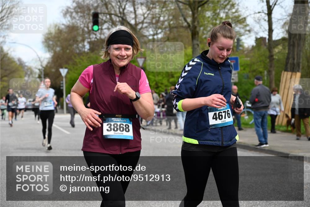 12.04.2026 - 45. Internationalen Wilhelmsburger Insellauf J. Mangold http://msf.ph/oto/9512913 12.04.2026 13:07:21 Ziel 5069, 5076, 4723, 4724, 2943, 4722, 5202, 4094, 3672, 5497, 5499, 5461, 3242, 5078, 2925, 5226, 2745, 5028, 5148, 3641, 5426, 5216, 5431, 5425, 5735, 5401, 2728, 2478, 2477, 5564, 4437, 4436, 2421, 4676, 3868, 4405, 4725, 4416, 3970, 4795, 3120, 5103, 4845, 5320, 5568 meine-sportfotos.de