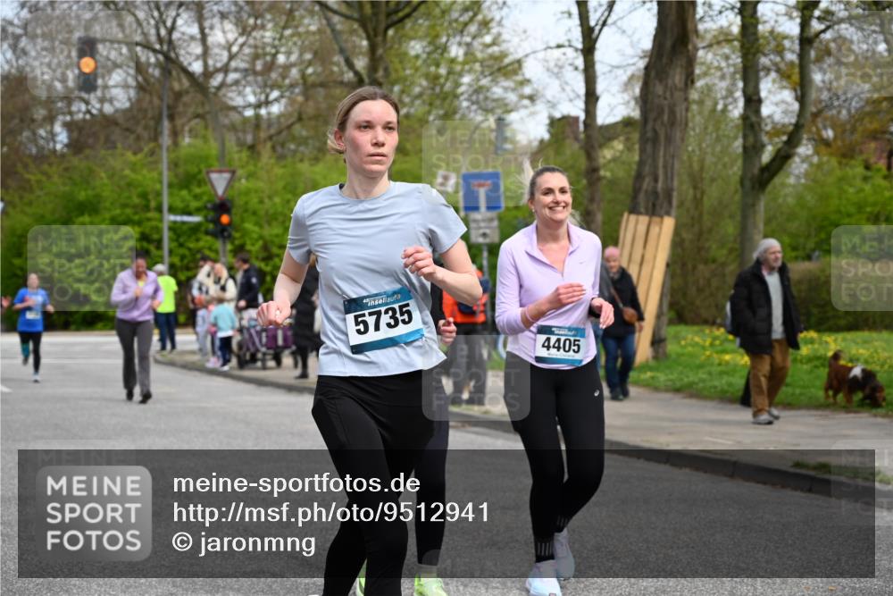 12.04.2026 - 45. Internationalen Wilhelmsburger Insellauf J. Mangold http://msf.ph/oto/9512941 12.04.2026 13:07:25 Ziel 5202, 4094, 3672, 5497, 5499, 5461, 3242, 5078, 2925, 5226, 2745, 5028, 5148, 3641, 5426, 5216, 5431, 5425, 5735, 5401, 2728, 2478, 2477, 5564, 4437, 4436, 2421, 4676, 3868, 4405, 4725, 4416, 3970, 4795, 3120, 5103, 4845, 5320, 5568, 4161, 5753, 4218, 4199, 5220 meine-sportfotos.de