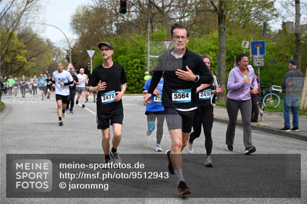 12.04.2026 - 45. Internationalen Wilhelmsburger Insellauf J. Mangold http://msf.ph/oto/9512943 12.04.2026 13:07:29 Ziel 3242, 5078, 2925, 5226, 2745, 5028, 5148, 3641, 5426, 5216, 5431, 5425, 5735, 5401, 2728, 2478, 2477, 5564, 4437, 4436, 2421, 4676, 3868, 4405, 4725, 4416, 3970, 4795, 3120, 5103, 4845, 5320, 5320, 5568, 4161, 5753, 4218, 4199, 5220, 3070, 4736 meine-sportfotos.de