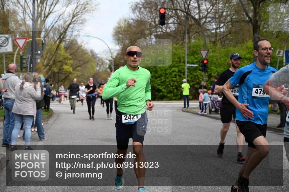 12.04.2026 - 45. Internationalen Wilhelmsburger Insellauf J. Mangold http://msf.ph/oto/9513023 12.04.2026 13:07:39 Ziel 3641, 5426, 5216, 5431, 5425, 5735, 5401, 2728, 2478, 2477, 5564, 4437, 4436, 2421, 4676, 3868, 4405, 4725, 4416, 3970, 4795, 3120, 5103, 4845, 3120, 5103, 4845, 5320, 5568, 4161, 5753, 4218, 4199, 5220, 3070, 3070, 4736, 4149, 4912, 4300, 3135, 3795, 5215, 4940 meine-sportfotos.de