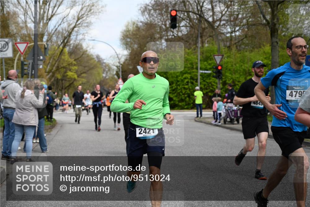 12.04.2026 - 45. Internationalen Wilhelmsburger Insellauf J. Mangold http://msf.ph/oto/9513024 12.04.2026 13:07:39 Ziel 3641, 5426, 5216, 5431, 5425, 5735, 5401, 2728, 2478, 2477, 5564, 4437, 4436, 2421, 4676, 3868, 4405, 4725, 4416, 3970, 4795, 3120, 5103, 4845, 3120, 5103, 4845, 5320, 5568, 4161, 5753, 4218, 4199, 5220, 3070, 3070, 4736, 4149, 4912, 4300, 3135, 3795, 5215, 4940 meine-sportfotos.de