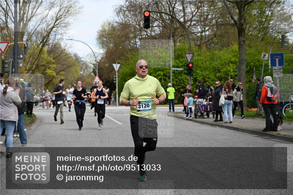 12.04.2026 - 45. Internationalen Wilhelmsburger Insellauf J. Mangold http://msf.ph/oto/9513033 12.04.2026 13:07:40 Ziel 3641, 5426, 5216, 5431, 5425, 5735, 5401, 2728, 2478, 2477, 5564, 4437, 4436, 2421, 4676, 3868, 4405, 4725, 4416, 3970, 4795, 3120, 5103, 4845, 5320, 5568, 4161, 5753, 4218, 4199, 5220, 3070, 4736, 4149, 4912, 4300, 3135, 3795, 5215, 4940 meine-sportfotos.de