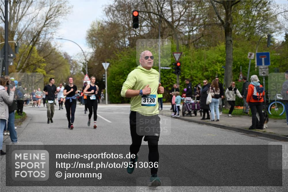 12.04.2026 - 45. Internationalen Wilhelmsburger Insellauf J. Mangold http://msf.ph/oto/9513036 12.04.2026 13:07:41 Ziel 3641, 5426, 5216, 5431, 5425, 5735, 5401, 2728, 2478, 2477, 5564, 4437, 4436, 2421, 4676, 3868, 4405, 4725, 4416, 3970, 4795, 3120, 5103, 4845, 5320, 5320, 5568, 4161, 5753, 4218, 4199, 5220, 3070, 4736, 4736, 4149, 4912, 4300, 3135, 3795, 5215, 4940 meine-sportfotos.de