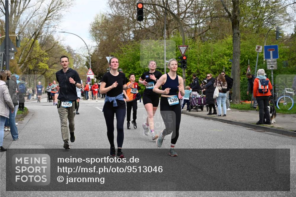 12.04.2026 - 45. Internationalen Wilhelmsburger Insellauf J. Mangold http://msf.ph/oto/9513046 12.04.2026 13:07:44 Ziel 5426, 5216, 5431, 5425, 5735, 5401, 2728, 2478, 2477, 5564, 4437, 4436, 2421, 4676, 3868, 4405, 4725, 4416, 3970, 4795, 3120, 5103, 4845, 5320, 5568, 4161, 5753, 4218, 4199, 5220, 3070, 4736, 4149, 4912, 4300, 3135, 3795, 5215, 4940, 4454, 4046, 4824, 5548, 5547 meine-sportfotos.de