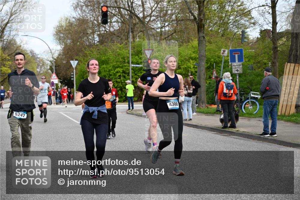 12.04.2026 - 45. Internationalen Wilhelmsburger Insellauf J. Mangold http://msf.ph/oto/9513054 12.04.2026 13:07:45 Ziel 5216, 5431, 5425, 5735, 5401, 2728, 2478, 2477, 5564, 4437, 4436, 2421, 4676, 3868, 4405, 4725, 4416, 3970, 4795, 3120, 5103, 4845, 5320, 5568, 5568, 4161, 5753, 4218, 4199, 5220, 3070, 4736, 4149, 4912, 4300, 3135, 3795, 4300, 3135, 3795, 5215, 4940, 4454, 4046, 4824, 5548, 5547, 4640 meine-sportfotos.de