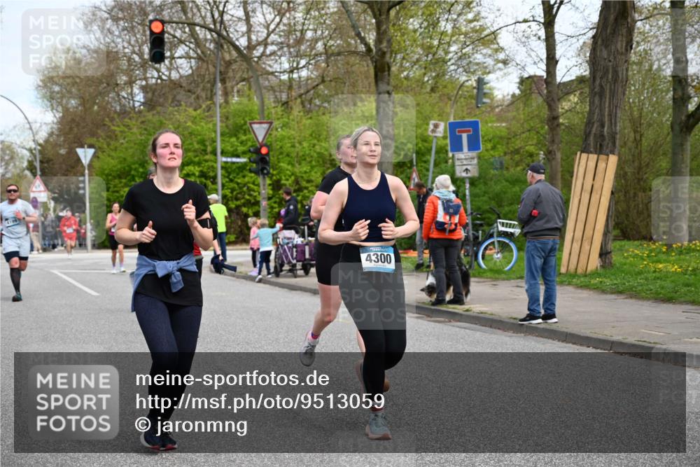 12.04.2026 - 45. Internationalen Wilhelmsburger Insellauf J. Mangold http://msf.ph/oto/9513059 12.04.2026 13:07:46 Ziel 5431, 5425, 5735, 5401, 2728, 2478, 2477, 5564, 4437, 4436, 2421, 4676, 3868, 4405, 4725, 4416, 3970, 4795, 3120, 5103, 4845, 5320, 5568, 4161, 5753, 4161, 5753, 4218, 4199, 5220, 3070, 4736, 4149, 4912, 4300, 3135, 3795, 5215, 4940, 4454, 4046, 4824, 5548, 5547, 4640, 5231 meine-sportfotos.de