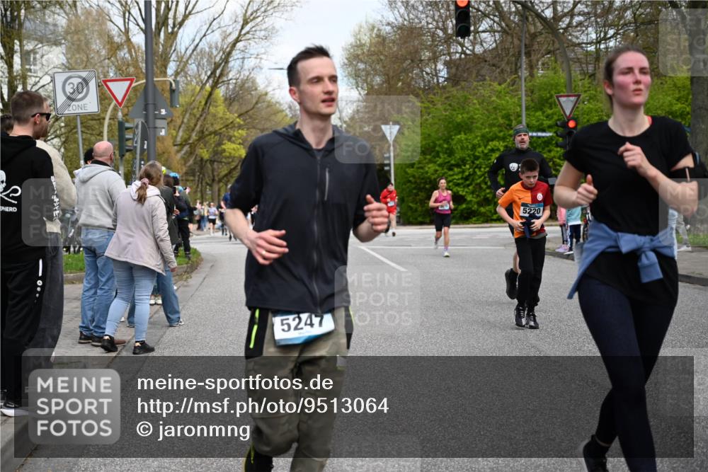12.04.2026 - 45. Internationalen Wilhelmsburger Insellauf J. Mangold http://msf.ph/oto/9513064 12.04.2026 13:07:46 Ziel 5431, 5425, 5735, 5401, 2728, 2478, 2477, 5564, 4437, 4436, 2421, 4676, 3868, 4405, 4725, 4416, 3970, 4795, 3120, 5103, 4845, 5320, 5568, 4161, 5753, 4161, 5753, 4218, 4199, 5220, 3070, 4736, 4149, 4912, 4300, 3135, 3795, 5215, 4940, 4454, 4046, 4824, 5548, 5547, 4640, 5231 meine-sportfotos.de