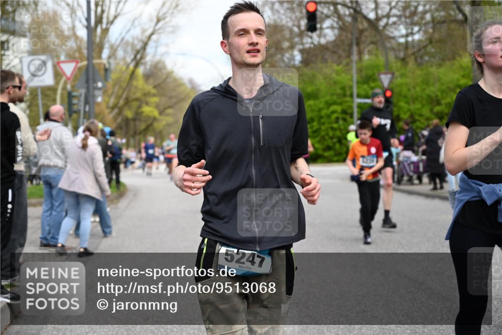 12.04.2026 - 45. Internationalen Wilhelmsburger Insellauf J. Mangold http://msf.ph/oto/9513068 12.04.2026 13:07:47 Ziel 5431, 5425, 5735, 5401, 2728, 2478, 2477, 5564, 4437, 4436, 2421, 4676, 3868, 4405, 4725, 4416, 3970, 4795, 3120, 5103, 4845, 5320, 5568, 4161, 5753, 4218, 4199, 4218, 4199, 5220, 3070, 4736, 4149, 4912, 4300, 3135, 3795, 5215, 4940, 4454, 4046, 4824, 5548, 5547, 4640, 5231, 5306 meine-sportfotos.de
