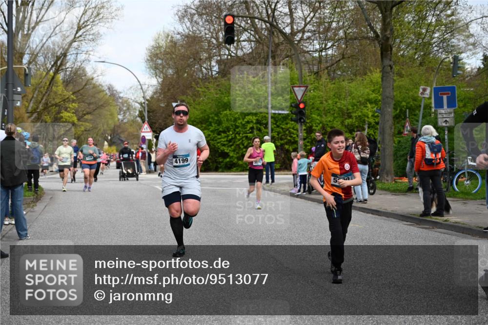 12.04.2026 - 45. Internationalen Wilhelmsburger Insellauf J. Mangold http://msf.ph/oto/9513077 12.04.2026 13:07:49 Ziel 5735, 5401, 2728, 2478, 2477, 5564, 4437, 4436, 2421, 4676, 3868, 4405, 4725, 4416, 3970, 4795, 3120, 5103, 4845, 5320, 5568, 4161, 5753, 4218, 4199, 5220, 5220, 3070, 4736, 4149, 4912, 4300, 3135, 3795, 5215, 5215, 4940, 4454, 4046, 4824, 5548, 5547, 4640, 5231, 5306 meine-sportfotos.de