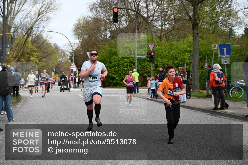 12.04.2026 - 45. Internationalen Wilhelmsburger Insellauf J. Mangold http://msf.ph/oto/9513078 12.04.2026 13:07:49 Ziel 5735, 5401, 2728, 2478, 2477, 5564, 4437, 4436, 2421, 4676, 3868, 4405, 4725, 4416, 3970, 4795, 3120, 5103, 4845, 5320, 5568, 4161, 5753, 4218, 4199, 5220, 5220, 3070, 4736, 4149, 4912, 4300, 3135, 3795, 5215, 5215, 4940, 4454, 4046, 4824, 5548, 5547, 4640, 5231, 5306 meine-sportfotos.de