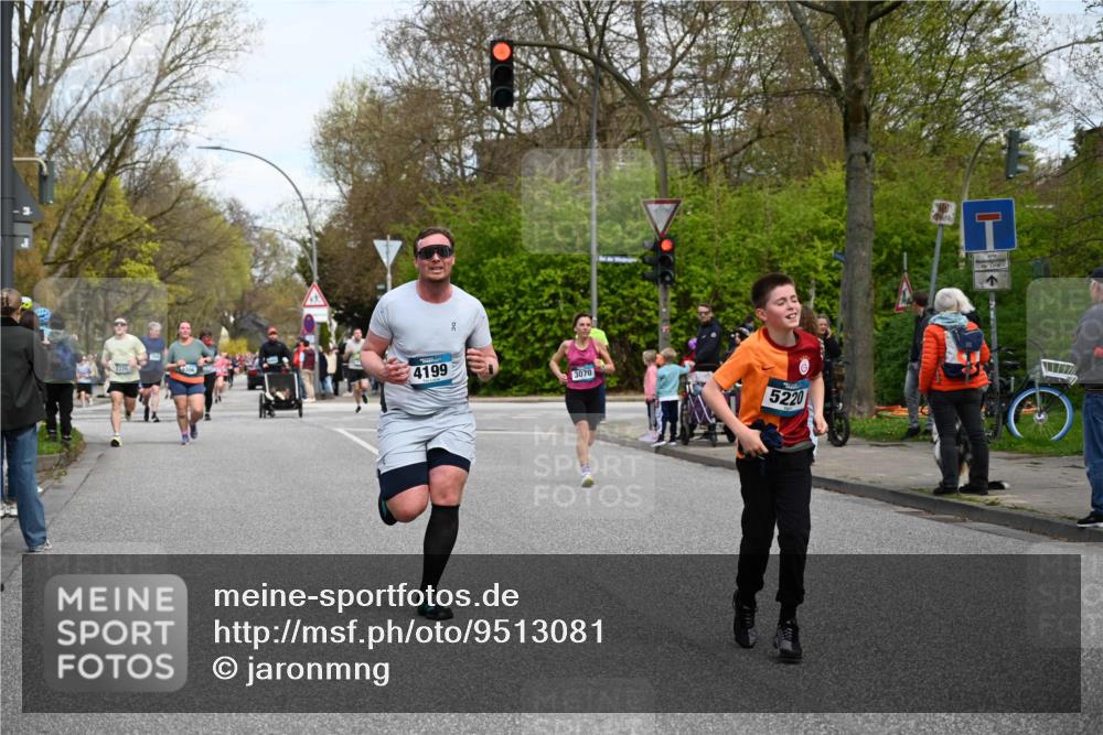 12.04.2026 - 45. Internationalen Wilhelmsburger Insellauf J. Mangold http://msf.ph/oto/9513081 12.04.2026 13:07:49 Ziel 5735, 5401, 2728, 2478, 2477, 5564, 4437, 4436, 2421, 4676, 3868, 4405, 4725, 4416, 3970, 4795, 3120, 5103, 4845, 5320, 5568, 4161, 5753, 4218, 4199, 5220, 5220, 3070, 4736, 4149, 4912, 4300, 3135, 3795, 5215, 5215, 4940, 4454, 4046, 4824, 5548, 5547, 4640, 5231, 5306 meine-sportfotos.de