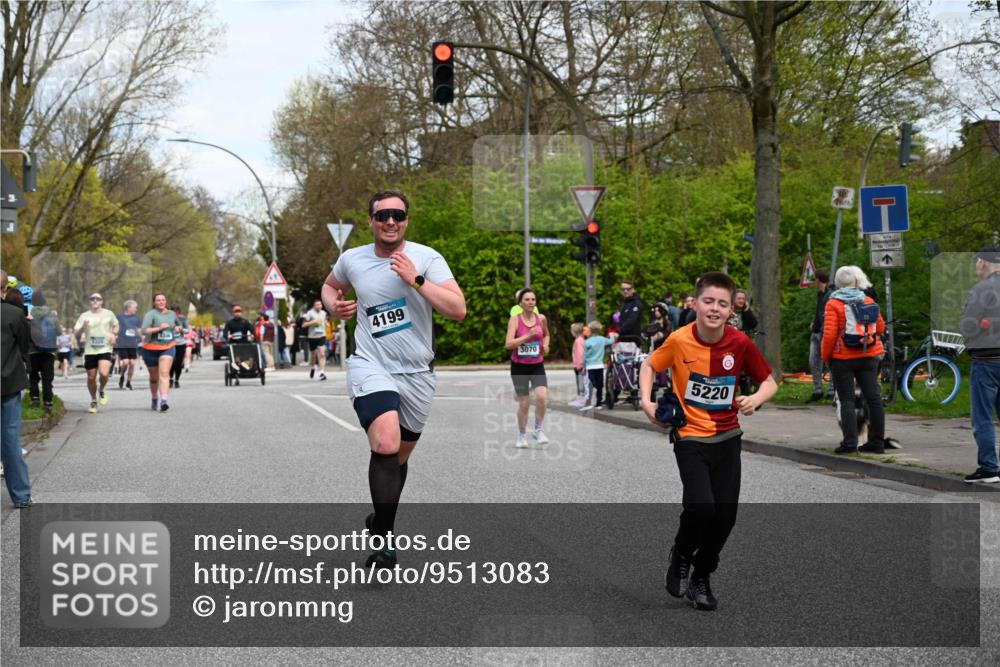 12.04.2026 - 45. Internationalen Wilhelmsburger Insellauf J. Mangold http://msf.ph/oto/9513083 12.04.2026 13:07:49 Ziel 5735, 5401, 2728, 2478, 2477, 5564, 4437, 4436, 2421, 4676, 3868, 4405, 4725, 4416, 3970, 4795, 3120, 5103, 4845, 5320, 5568, 4161, 5753, 4218, 4199, 5220, 5220, 3070, 4736, 4149, 4912, 4300, 3135, 3795, 5215, 5215, 4940, 4454, 4046, 4824, 5548, 5547, 4640, 5231, 5306 meine-sportfotos.de