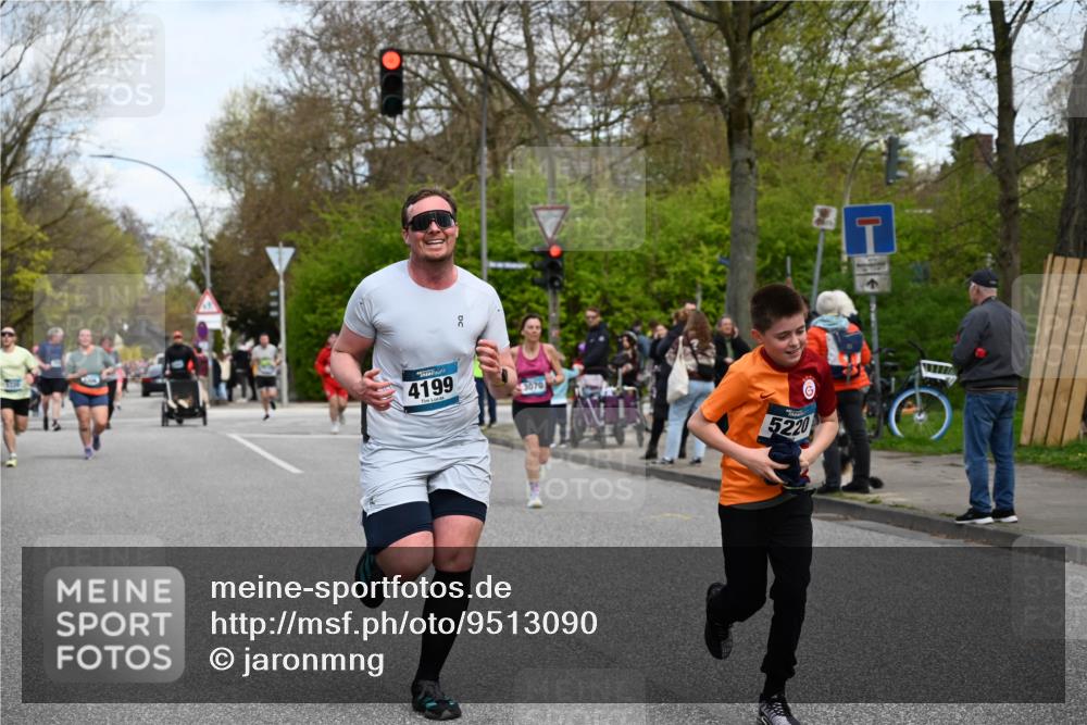 12.04.2026 - 45. Internationalen Wilhelmsburger Insellauf J. Mangold http://msf.ph/oto/9513090 12.04.2026 13:07:50 Ziel 5401, 2728, 2478, 2477, 5564, 4437, 4436, 2421, 4676, 3868, 4405, 4725, 4416, 3970, 4795, 3120, 5103, 4845, 5320, 5568, 4161, 5753, 4218, 4199, 5220, 3070, 4736, 4149, 4912, 4300, 3135, 3795, 5215, 4940, 4940, 4454, 4046, 4824, 5548, 5547, 4640, 5231, 5306, 3896 meine-sportfotos.de
