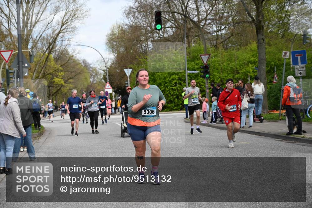 12.04.2026 - 45. Internationalen Wilhelmsburger Insellauf J. Mangold http://msf.ph/oto/9513132 12.04.2026 13:07:57 Ziel 2421, 4676, 3868, 4405, 4725, 4416, 3970, 4795, 3120, 5103, 4845, 5320, 5568, 4161, 5753, 4218, 4199, 5220, 3070, 4736, 4149, 4912, 4300, 3135, 3795, 4300, 3135, 3795, 5215, 4940, 4454, 4046, 4824, 5548, 5547, 4640, 4640, 5231, 5306, 3896, 4967, 2436, 2045, 3745, 2046 meine-sportfotos.de