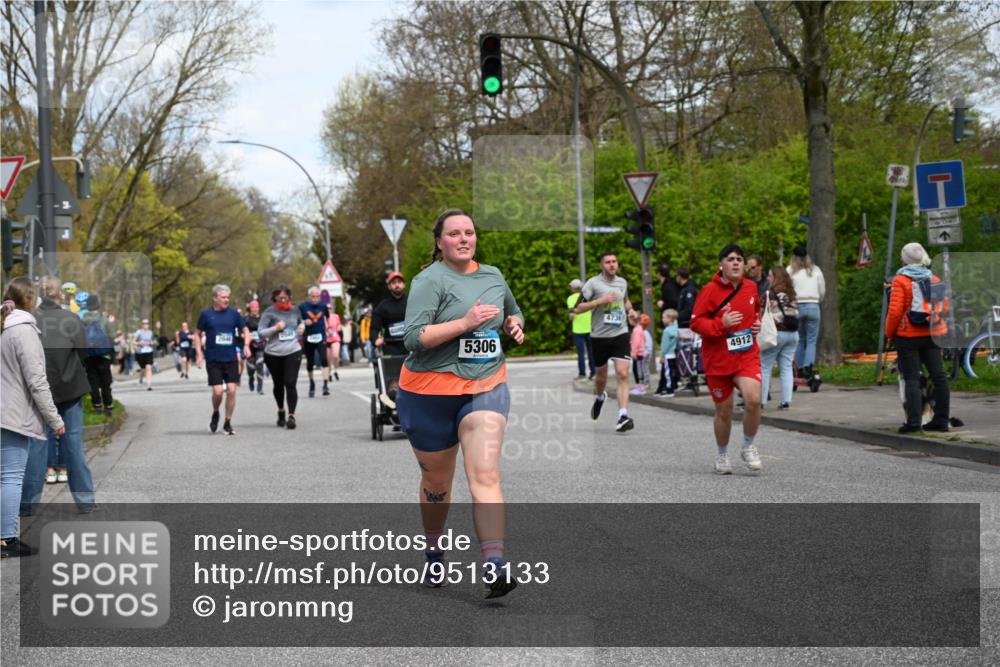 12.04.2026 - 45. Internationalen Wilhelmsburger Insellauf J. Mangold http://msf.ph/oto/9513133 12.04.2026 13:07:57 Ziel 2421, 4676, 3868, 4405, 4725, 4416, 3970, 4795, 3120, 5103, 4845, 5320, 5568, 4161, 5753, 4218, 4199, 5220, 3070, 4736, 4149, 4912, 4300, 3135, 3795, 4300, 3135, 3795, 5215, 4940, 4454, 4046, 4824, 5548, 5547, 4640, 4640, 5231, 5306, 3896, 4967, 2436, 2045, 3745, 2046 meine-sportfotos.de