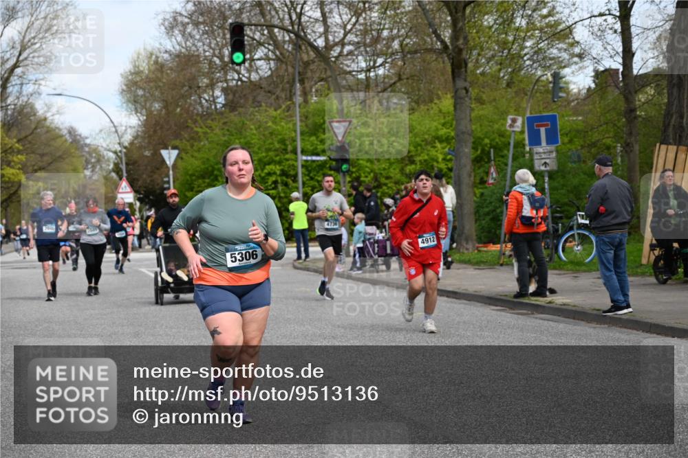 12.04.2026 - 45. Internationalen Wilhelmsburger Insellauf J. Mangold http://msf.ph/oto/9513136 12.04.2026 13:07:57 Ziel 2421, 4676, 3868, 4405, 4725, 4416, 3970, 4795, 3120, 5103, 4845, 5320, 5568, 4161, 5753, 4218, 4199, 5220, 3070, 4736, 4149, 4912, 4300, 3135, 3795, 4300, 3135, 3795, 5215, 4940, 4454, 4046, 4824, 5548, 5547, 4640, 4640, 5231, 5306, 3896, 4967, 2436, 2045, 3745, 2046 meine-sportfotos.de