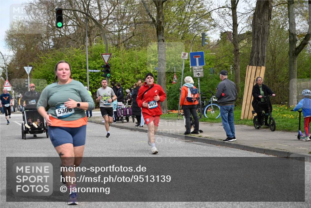 12.04.2026 - 45. Internationalen Wilhelmsburger Insellauf J. Mangold http://msf.ph/oto/9513139 12.04.2026 13:07:57 Ziel 2421, 4676, 3868, 4405, 4725, 4416, 3970, 4795, 3120, 5103, 4845, 5320, 5568, 4161, 5753, 4218, 4199, 5220, 3070, 4736, 4149, 4912, 4300, 3135, 3795, 4300, 3135, 3795, 5215, 4940, 4454, 4046, 4824, 5548, 5547, 4640, 4640, 5231, 5306, 3896, 4967, 2436, 2045, 3745, 2046 meine-sportfotos.de