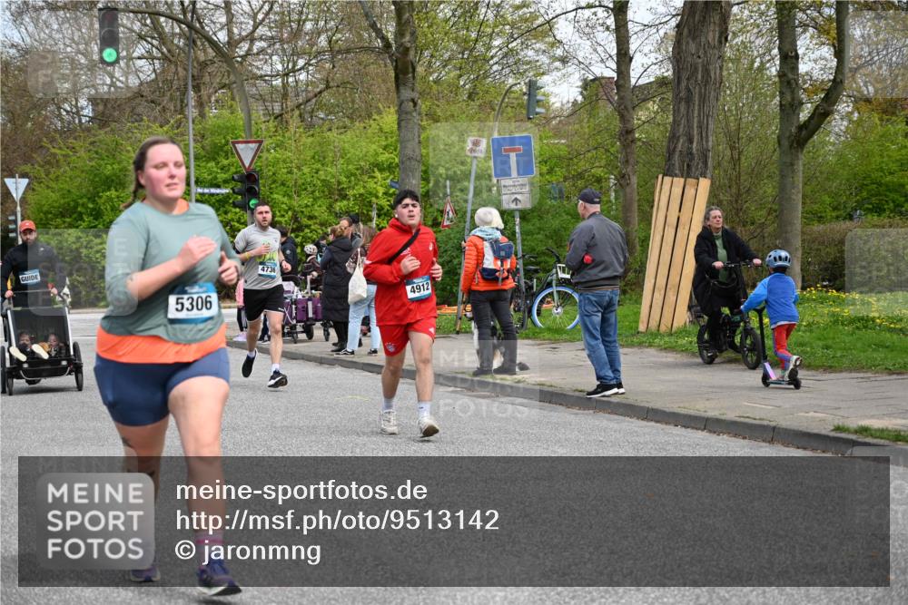 12.04.2026 - 45. Internationalen Wilhelmsburger Insellauf J. Mangold http://msf.ph/oto/9513142 12.04.2026 13:07:57 Ziel 2421, 4676, 3868, 4405, 4725, 4416, 3970, 4795, 3120, 5103, 4845, 5320, 5568, 4161, 5753, 4218, 4199, 5220, 3070, 4736, 4149, 4912, 4300, 3135, 3795, 4300, 3135, 3795, 5215, 4940, 4454, 4046, 4824, 5548, 5547, 4640, 4640, 5231, 5306, 3896, 4967, 2436, 2045, 3745, 2046 meine-sportfotos.de