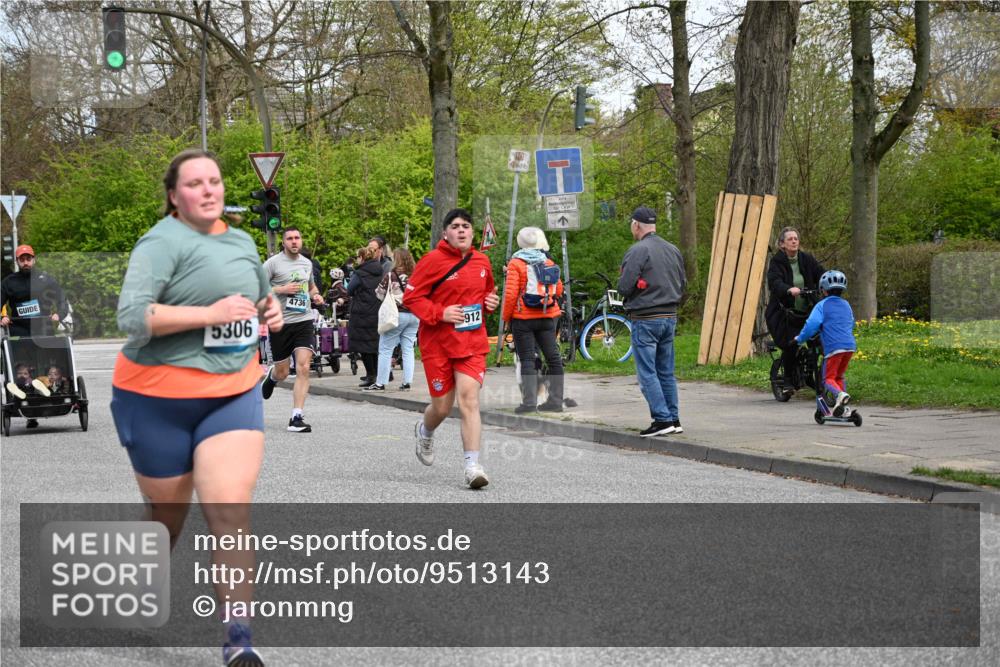 12.04.2026 - 45. Internationalen Wilhelmsburger Insellauf J. Mangold http://msf.ph/oto/9513143 12.04.2026 13:07:57 Ziel 2421, 4676, 3868, 4405, 4725, 4416, 3970, 4795, 3120, 5103, 4845, 5320, 5568, 4161, 5753, 4218, 4199, 5220, 3070, 4736, 4149, 4912, 4300, 3135, 3795, 4300, 3135, 3795, 5215, 4940, 4454, 4046, 4824, 5548, 5547, 4640, 4640, 5231, 5306, 3896, 4967, 2436, 2045, 3745, 2046 meine-sportfotos.de