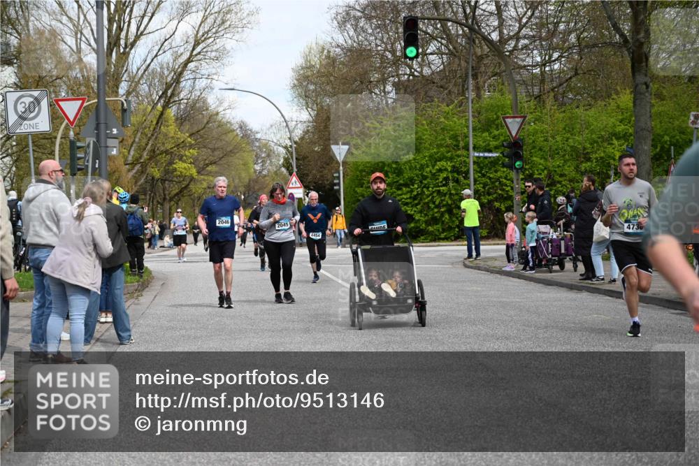 12.04.2026 - 45. Internationalen Wilhelmsburger Insellauf J. Mangold http://msf.ph/oto/9513146 12.04.2026 13:07:59 Ziel 4676, 3868, 4405, 4725, 4416, 3970, 4795, 3120, 5103, 4845, 5320, 5568, 4161, 5753, 4218, 4199, 5220, 3070, 4736, 4149, 4912, 4300, 3135, 3795, 5215, 4940, 4454, 4046, 4824, 5548, 5547, 4640, 5231, 5306, 5306, 3896, 4967, 2436, 2045, 3745, 2046, 4102, 5795 meine-sportfotos.de