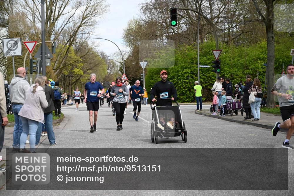 12.04.2026 - 45. Internationalen Wilhelmsburger Insellauf J. Mangold http://msf.ph/oto/9513151 12.04.2026 13:07:59 Ziel 4676, 3868, 4405, 4725, 4416, 3970, 4795, 3120, 5103, 4845, 5320, 5568, 4161, 5753, 4218, 4199, 5220, 3070, 4736, 4149, 4912, 4300, 3135, 3795, 5215, 4940, 4454, 4046, 4824, 5548, 5547, 4640, 5231, 5306, 5306, 3896, 4967, 2436, 2045, 3745, 2046, 4102, 5795 meine-sportfotos.de